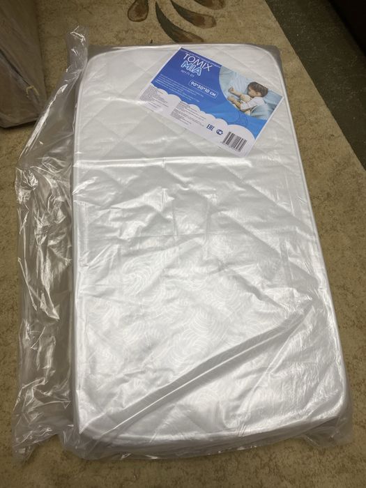 Кровать детская с матрасом