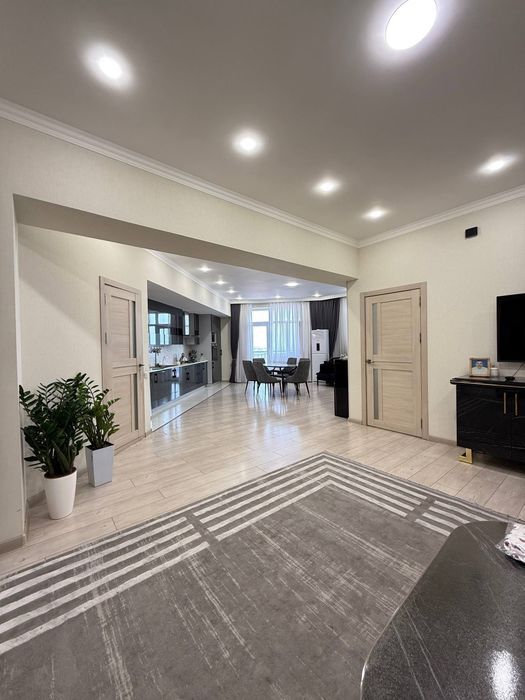 5-комнатная квартира 160 м² с ремонтом,в ЖК "Nikitina Residence"