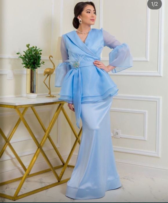 Платье небесно голубое