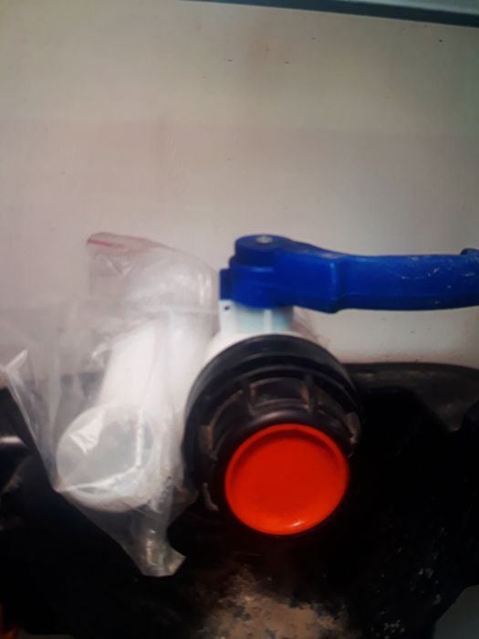 Еврокуб.Бак.Бочка.Емкость 1000литров.В отличном состоянии.Разового исп