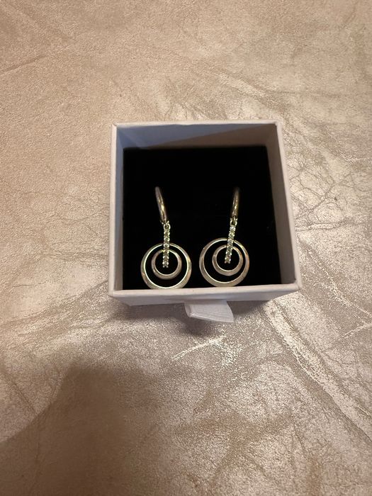 Сребърни обеци с камъчета