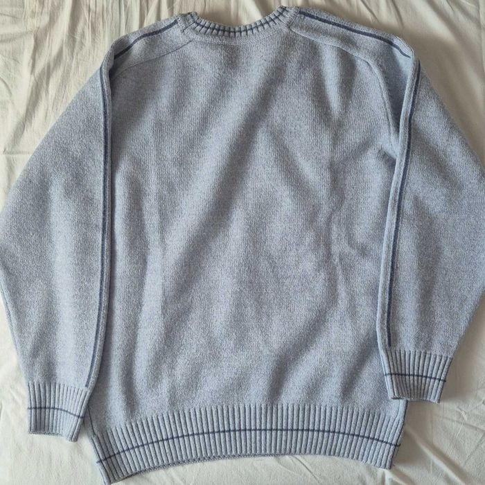 Светлосин пуловер - L размер