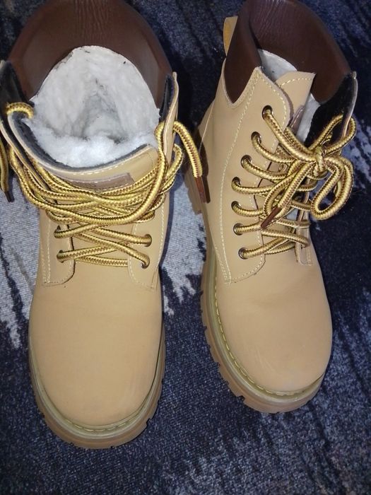 Зимние ботинки ..