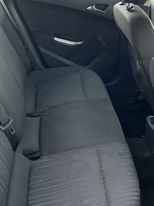 Opel  Astra J An 2012