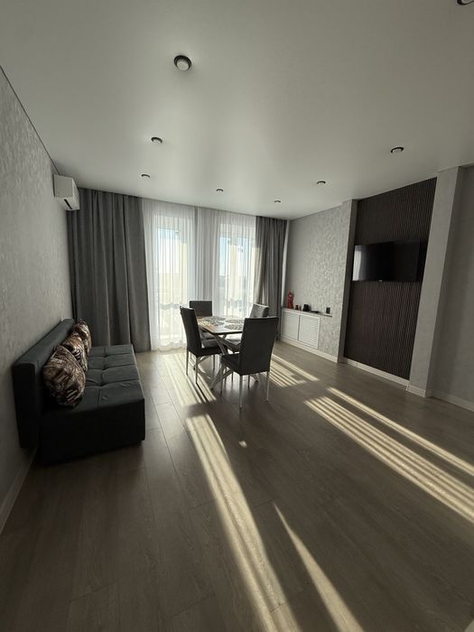 Сдам посуточно 1 комн ЖК Rauan