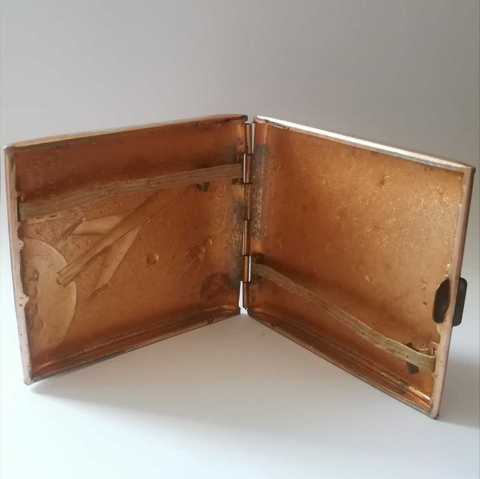 Портсигар ссср советские спутники земли