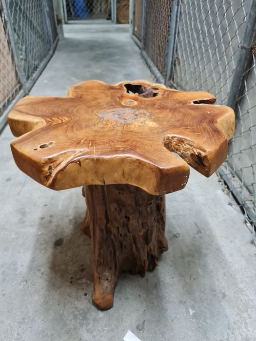 Автентичен Дървен Стол Антика