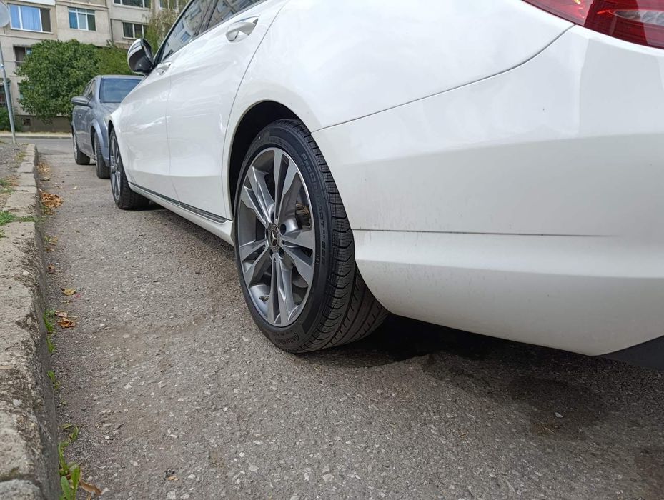 Всесезонни гуми  Continental run - flat 225/45/18 и 245/40/18