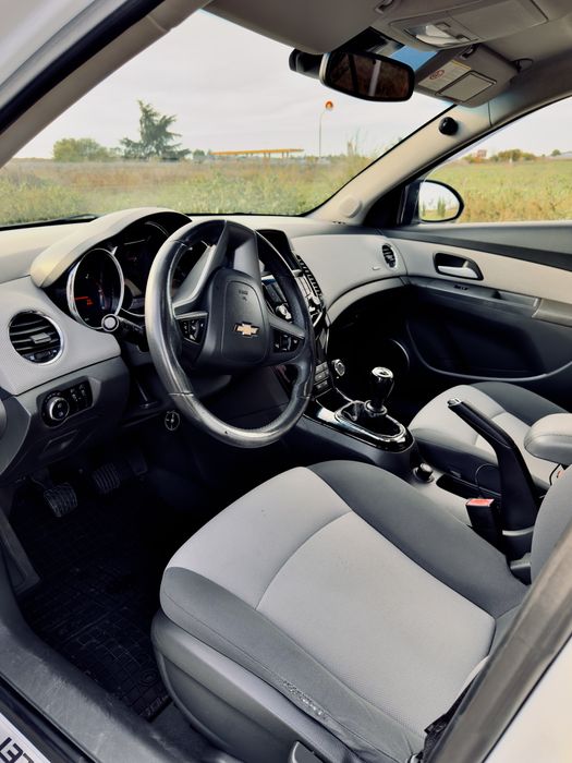 Продавам личния си автомобил!