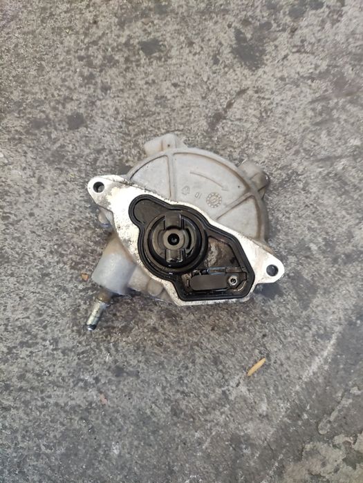 Вакум помпа за Mercedes B200cdi