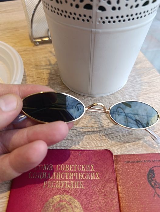 Модные очки редкой формы
