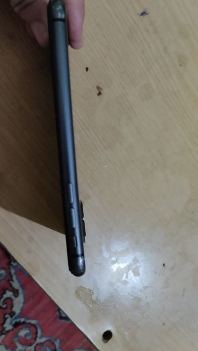 Iphone 11 emkost:72 orqasi singan.ekran almashgan  Face  ID ishlaydi