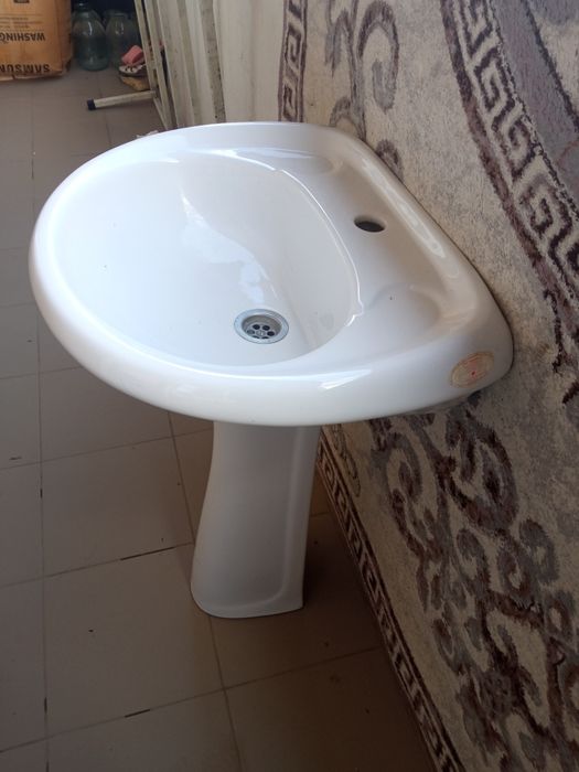 Продам Раковина бу.почти новы