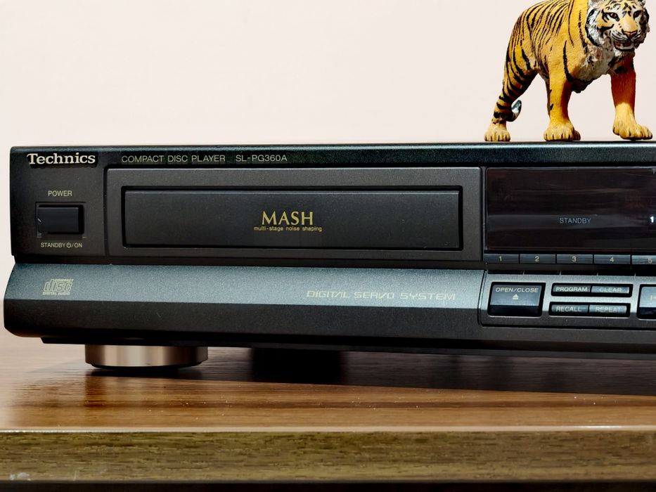 Technics SL-PG360A. Cd player de clasă. Ca nou. Preț fix !