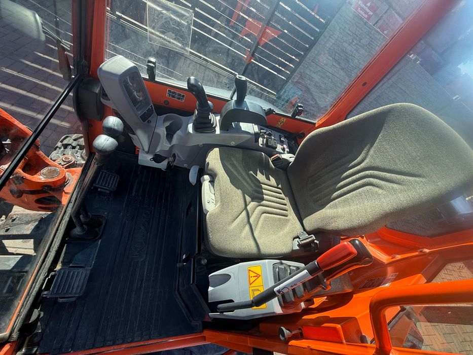 Mini excavator Kubota U27   2016   1730 ore