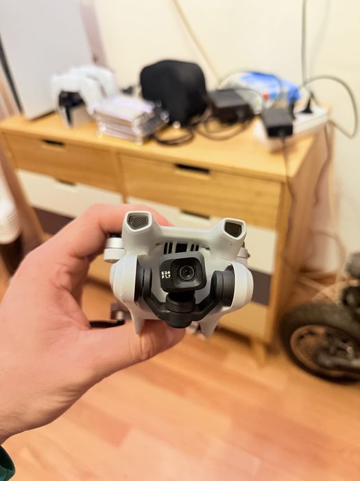 Drona DJI MINI 3