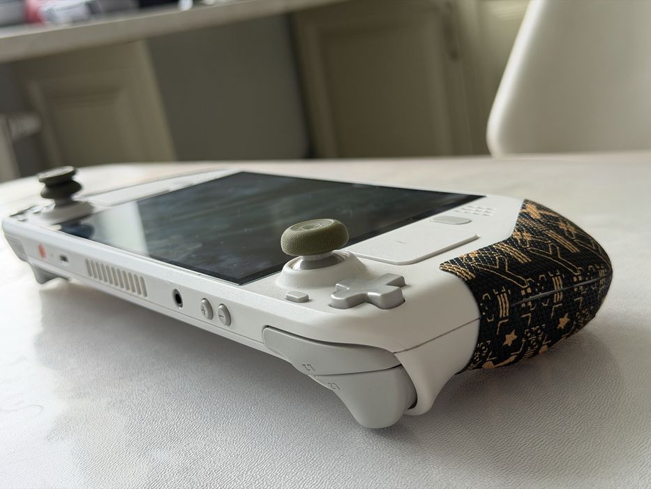 Steam Deck OLED Limited Edition White