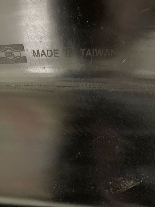 Бампер задний сток TAIWAN BMW E39