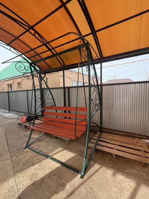 Качели удобные для сада улицы