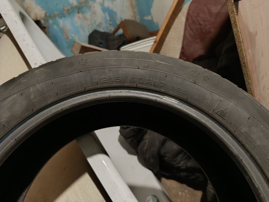 Резина 215/60/17