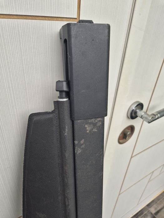 Щора за багажник на Опел Зафира 2009г