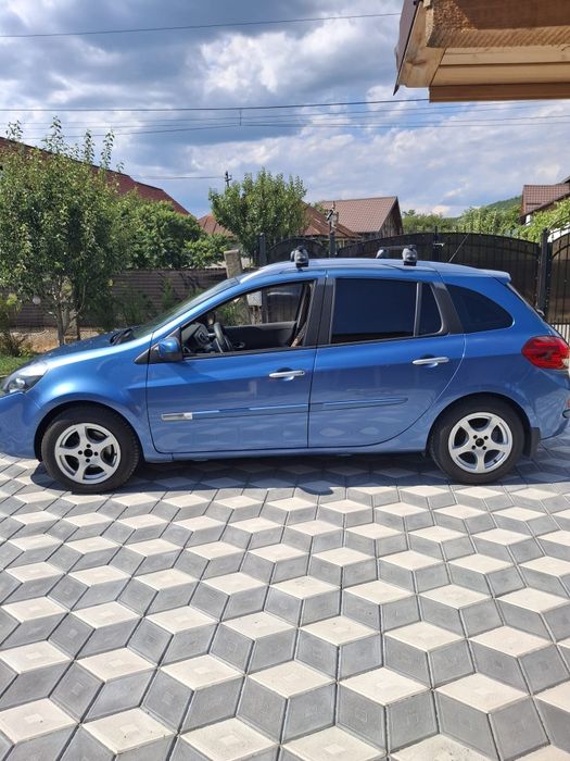 RENAULT Clio 2010 — imagine 4