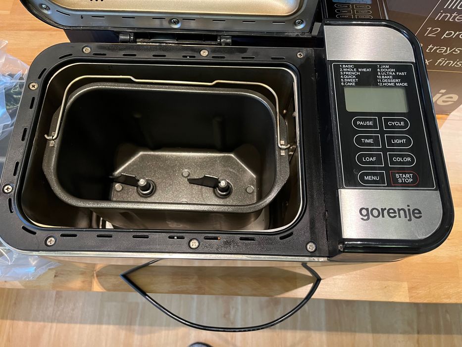 Хлебопекарна Gorenje много запзена