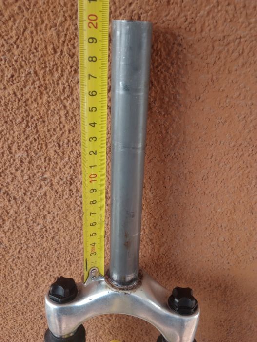 Rockshox Quadra 21 r 26" 25.4мм/1" стрежен