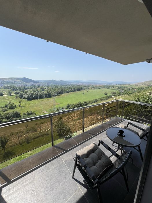 Apartament de inchiriere perioada Untold 3 camere