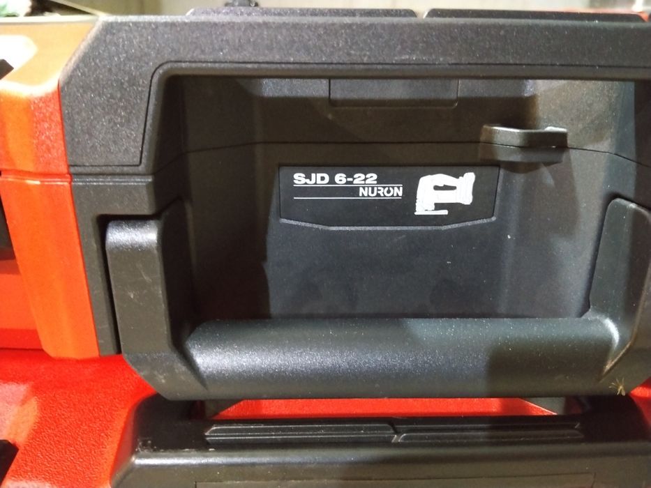 Hilti куфари AG 6D-22 и SJD 6-22