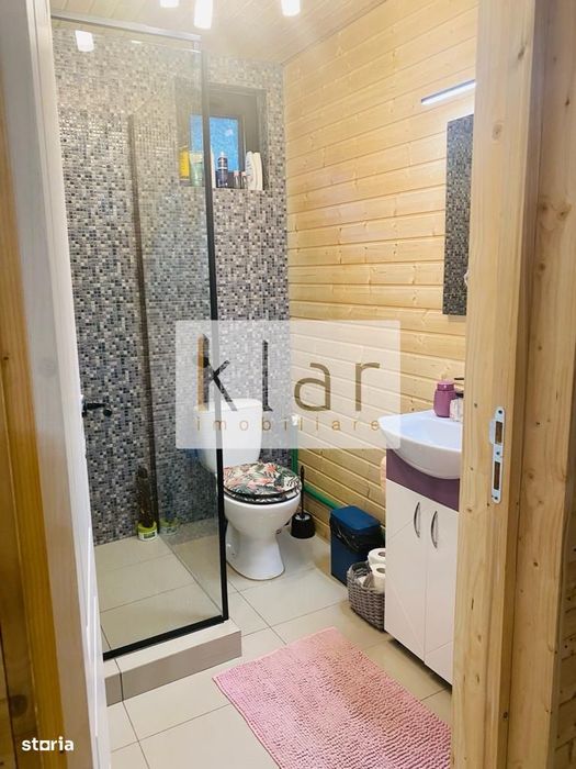 Cabana de vanzare cu 500mp  teren  pe Valea Racataului