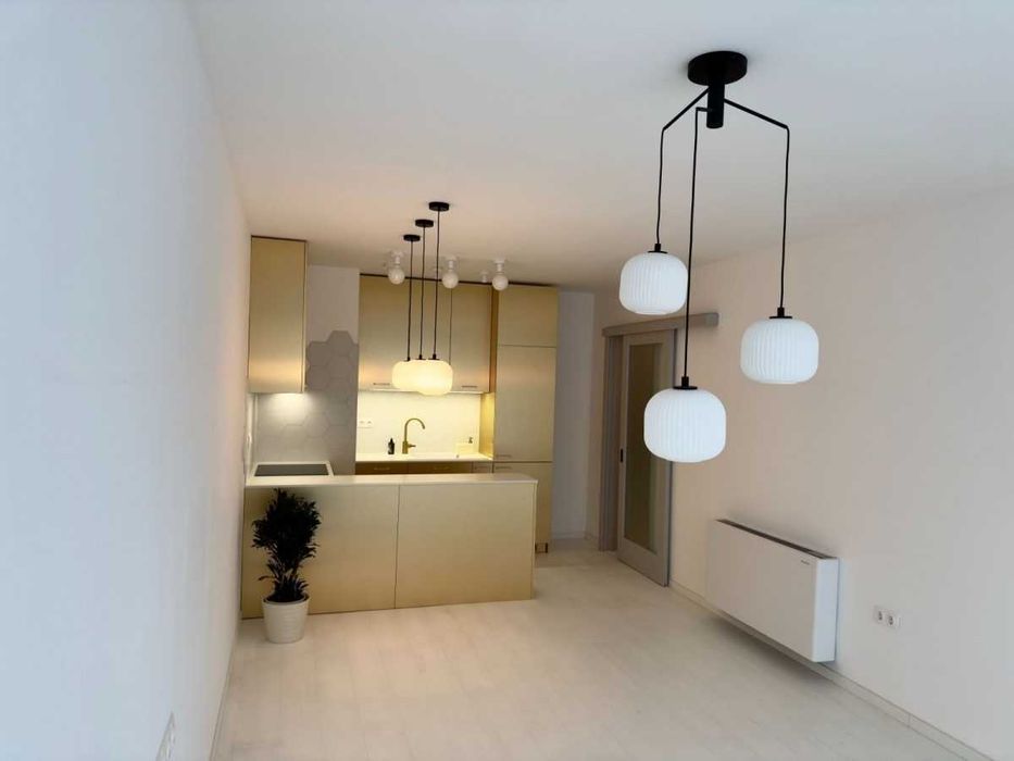 Дава се под наем Тристаен апартамент в София, Банишора - 94 кв.м за 650 € - Снимка #3