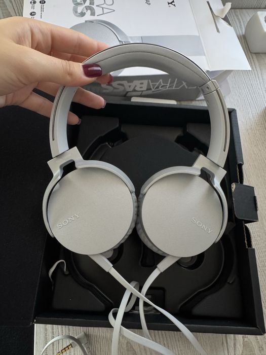 Слушалки SONY MDR-XB550AP