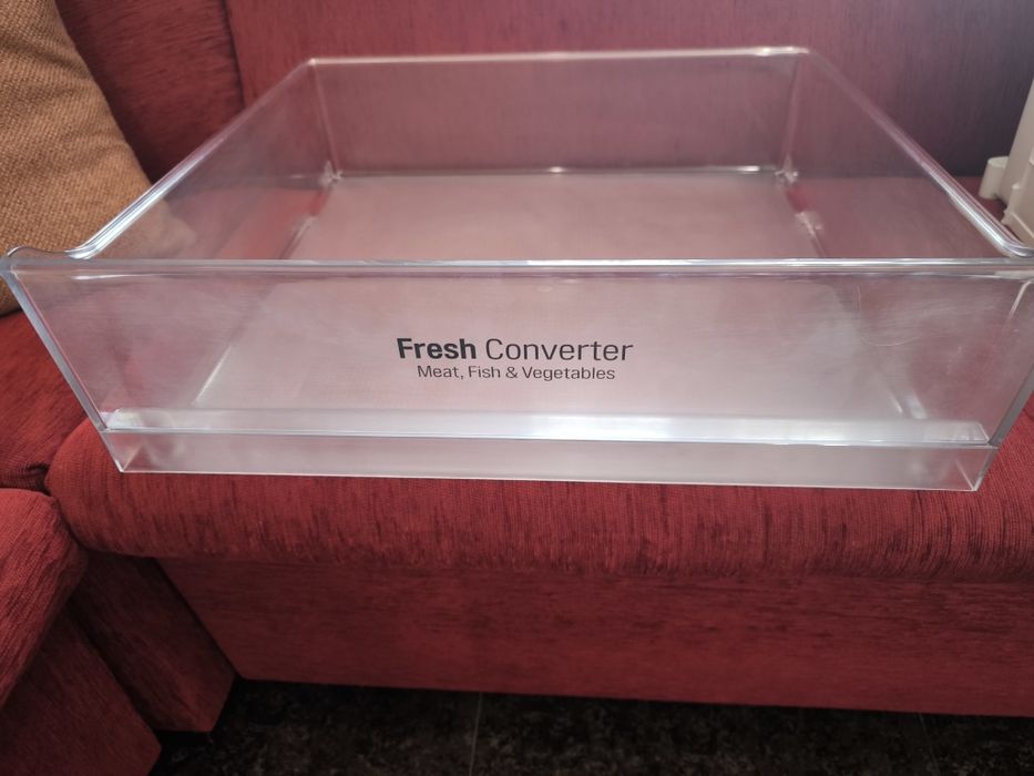 Рафтове и чекмеджета за хладилник LG