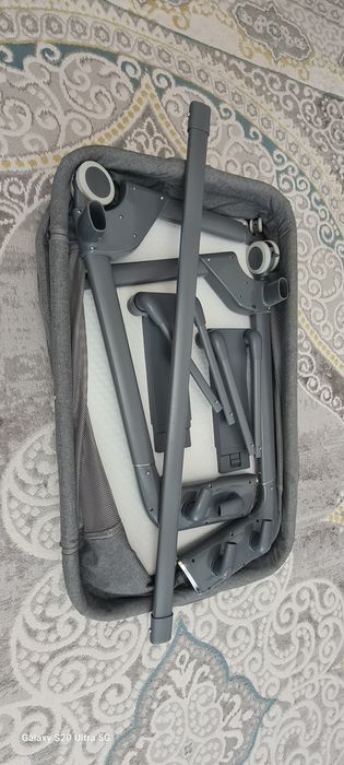 Манеж с функциями качение