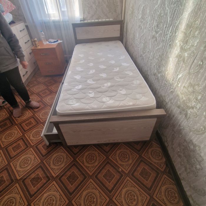 Кровать одна спалка