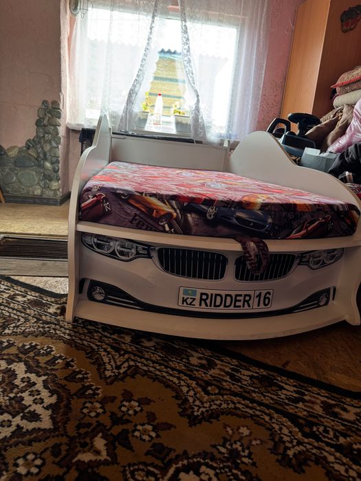 Кровать детская для мальчика BMW