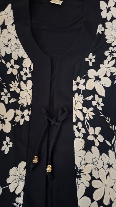 Дамски костюм от две части