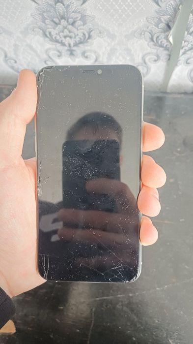 Продам iPhone 11 pro на 256