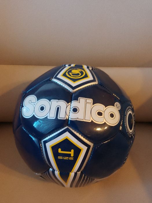 Футболна топка Sondico