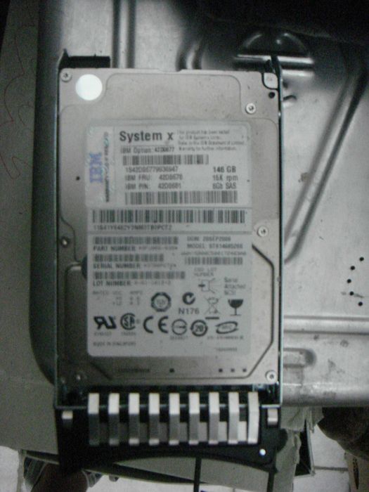 Hard 2,5" SAS IBM 42D0678 System X Hdd 146GB 15k Caddy Modul 900 GIGA