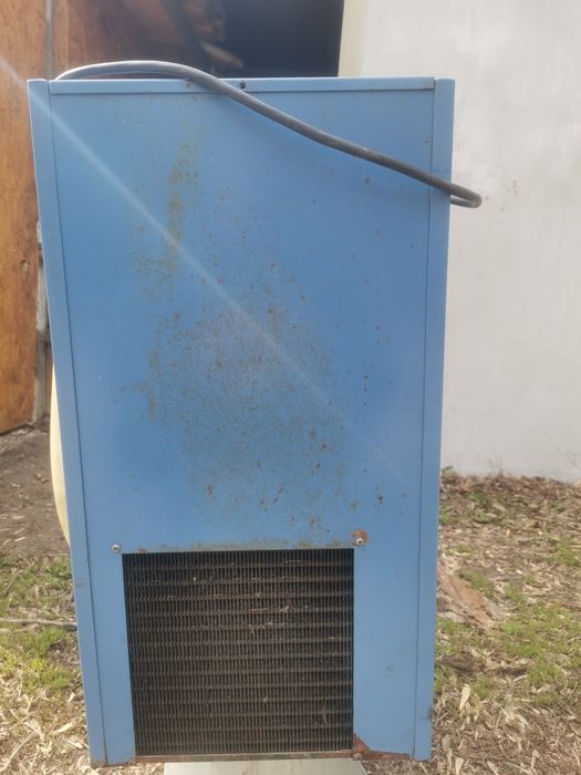 Продаю охладитель двухсортовый.