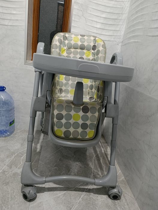 Bolalar ovqalanadigan stul