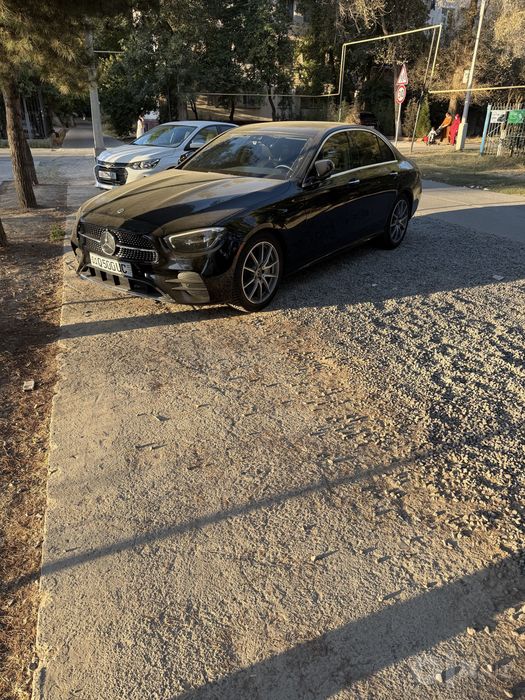 Продам Mercedes Amg E350. Black 2023 года