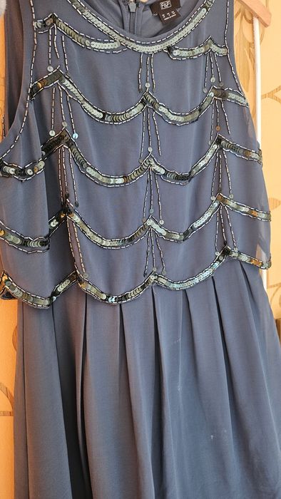 Тъмнозелена официална рокла