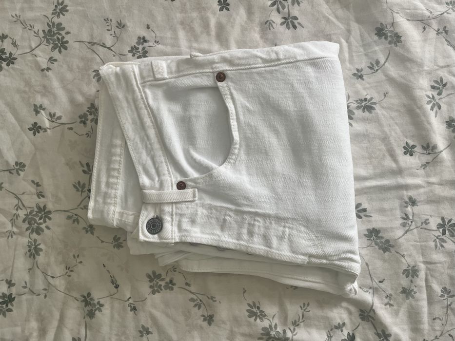 бели дънки Levi’s 501