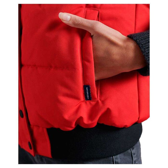 Нов зимен модел елек с гъши пух на Superdry. Луксозна лимитирана серия