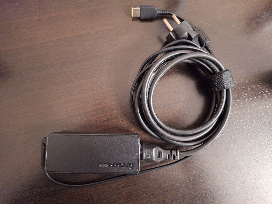 Зарядно Lenovo 65w
