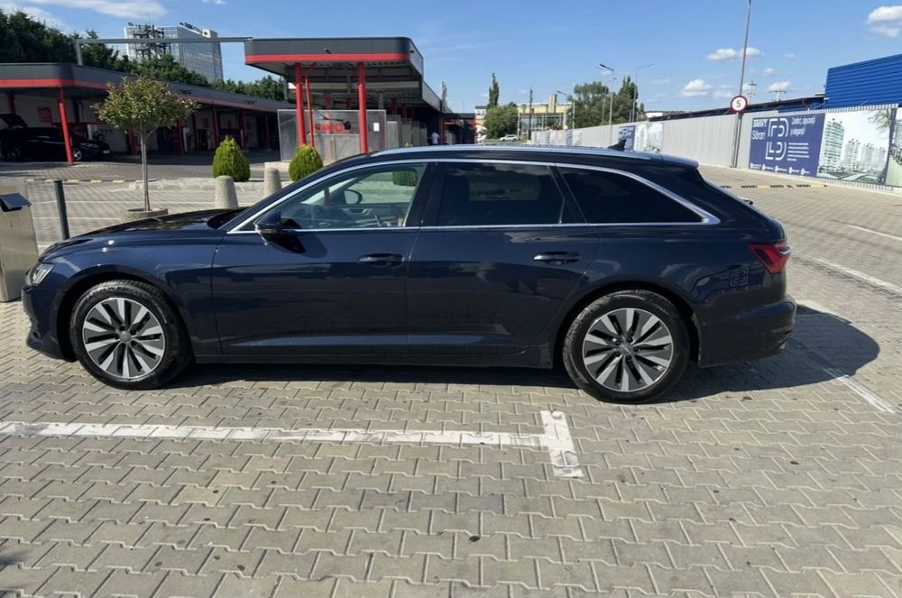 Audi A6 Avant C8