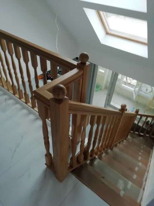 Струговани Балюстри . Парапет. Стълбища . Ръкохватки. Начални колонки.